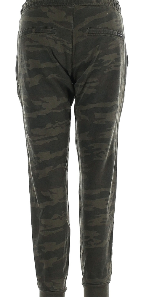 Sanctuary green camouflage sweatpants